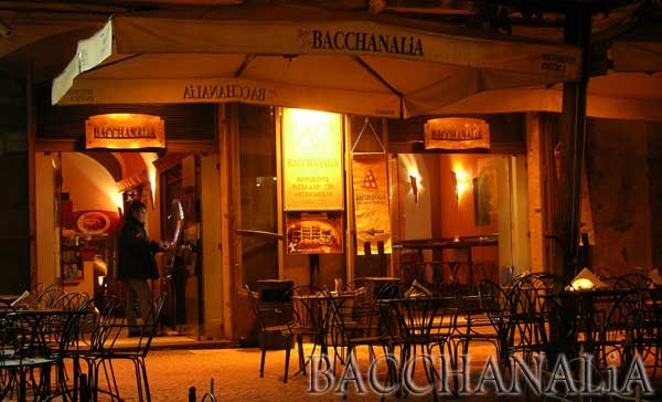 Bacchanalia Ristorante Enoteca. Cene di lavoro e ricorrenze. Via Roma Sa.